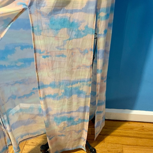 Forever 21 swim cover up skirt. - Picture 6 of 7